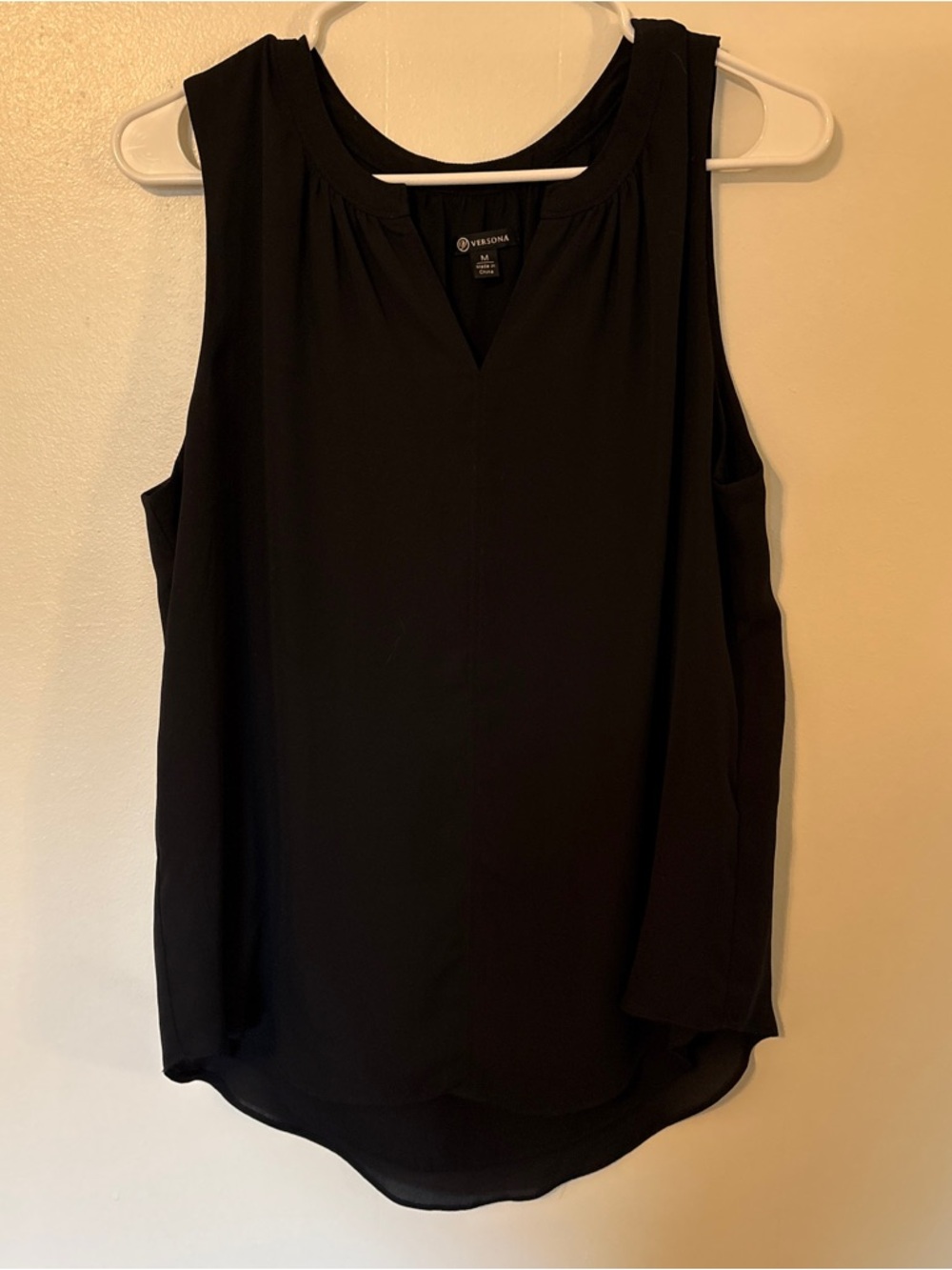 Black Versona Tank with Clasp at Top